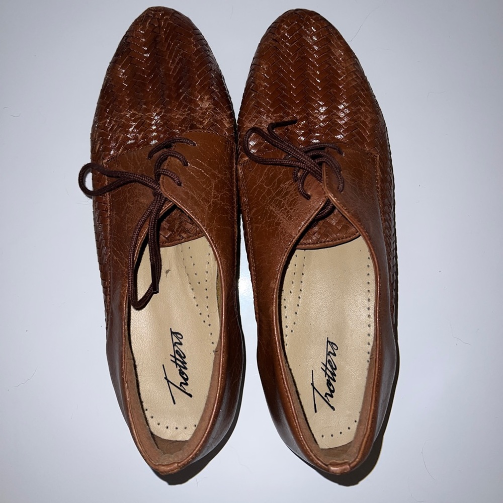Trotters Lizzie Herringbone Oxford in Brown